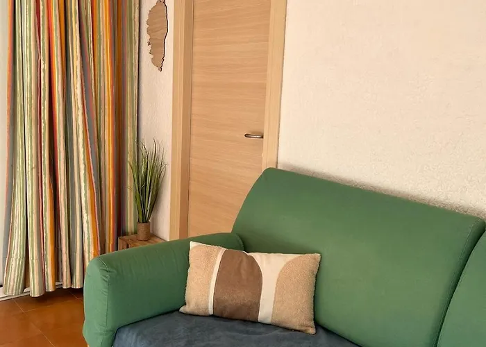 T3 Climatise Pour 4 A 6 Personnes Proche En Corse * Linguizzetta