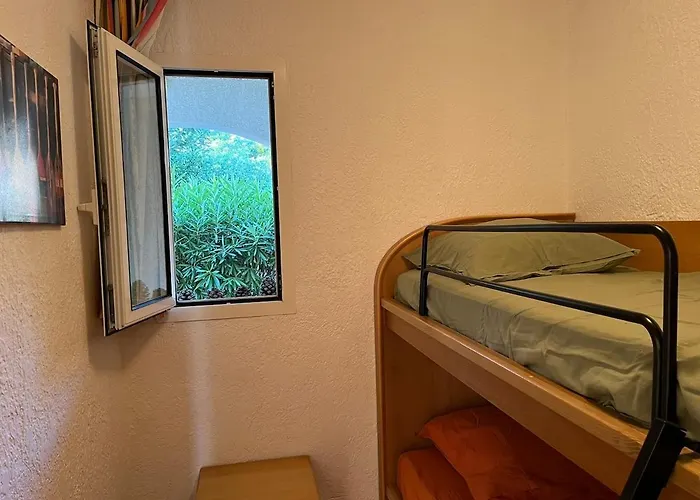 T3 Climatise Pour 4 A 6 Personnes Proche En Corse * Linguizzetta