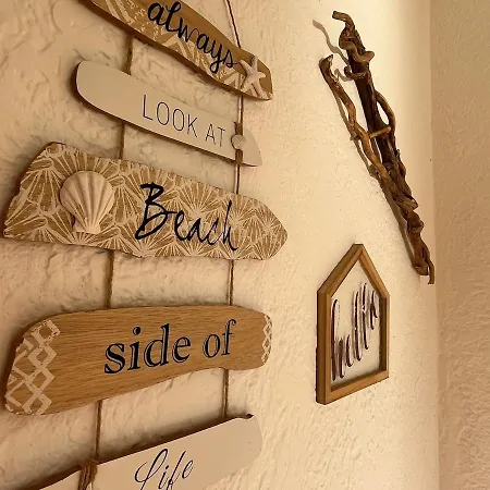 T3 Climatisé Pour 4 à 6 Personnes Proche En Corse