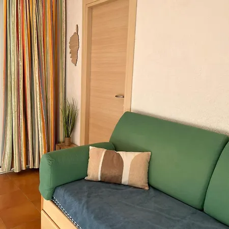 T3 Climatisé Pour 4 à 6 Personnes Proche En Corse * Linguizzetta