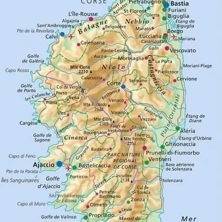 T3 Climatise Pour 4 A 6 Personnes Proche En Corse