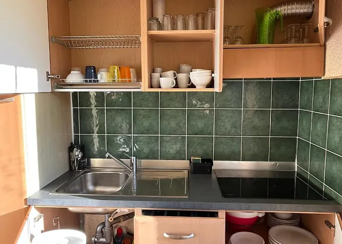 T3 Climatise Pour 4 A 6 Personnes Proche En Corse Appartement Linguizzetta